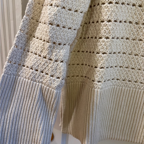 GAP Beige Textured Knit Top - Picture 4 of 4
